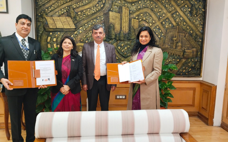 MoHUA signs MoU to develop Waste to Wealth plants in million plus cities